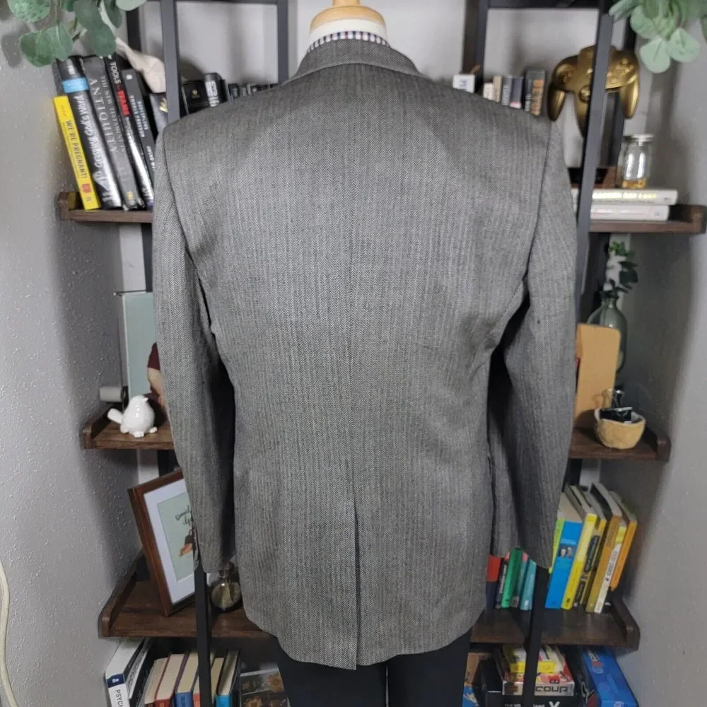 Nautica Men's Sport Coat Blazer Two Button Gray Herringbone Lambs Wool Blend 44L